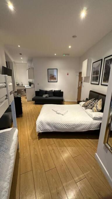 Апартаменты Sleep 6 Piccadilly Grand In London Vr5 Экстерьер фото