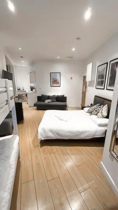 Апартаменты Sleep 6 Piccadilly Grand In London Vr5 Экстерьер фото